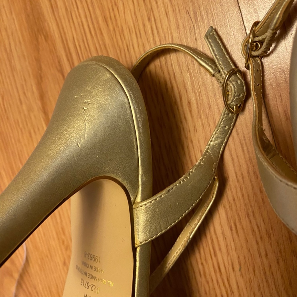 Shoes - Picture 2 of 3